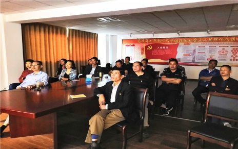 聆聽黨課，增強(qiáng)做好群眾工作的能力和責(zé)任心