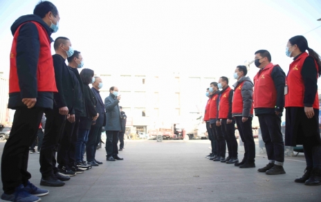 迎霜斗雪保供應，這里的人兒格外勤樸