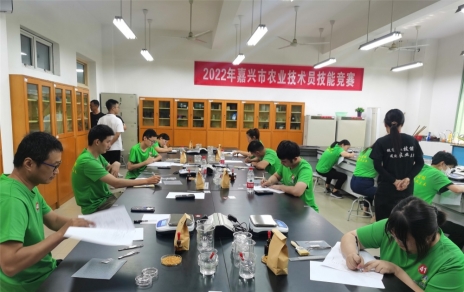 提高農技水平  成就農業(yè)未來