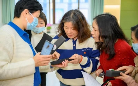 爭做時(shí)代新女性，助力嘉農(nóng)新發(fā)展